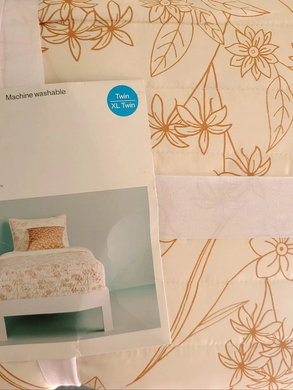 Twin/ XL Satin Quilt Room Essentials Mw Sateen Coverlet Floral Patter Copper